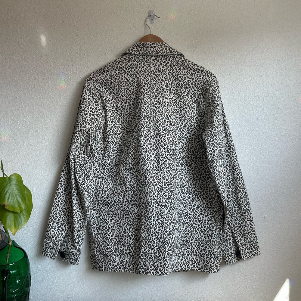 Varley Oversized Cheetah Chore Jacket - Picture 8 of 9